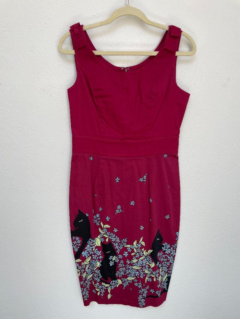 Like New Banned Apparel "Black Cat Bloom" Burgundy Pencil Dress M